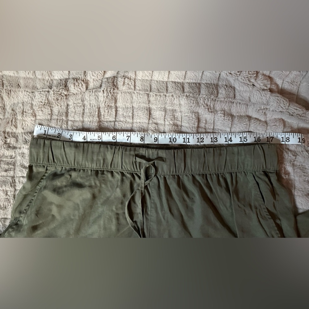 Banana Republic Factory Olive Tencel Cargo Jogger Pants - Picture 7 of 8